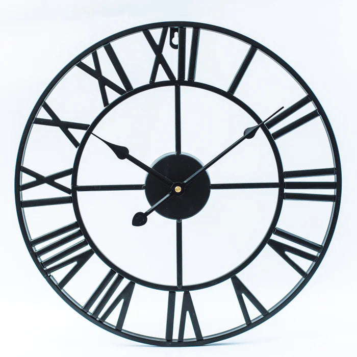 Lautlose Wanduhr in elegantem Design
