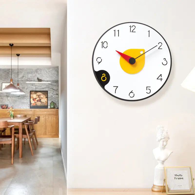 3D-Wanduhr mit Lasergravurdesign