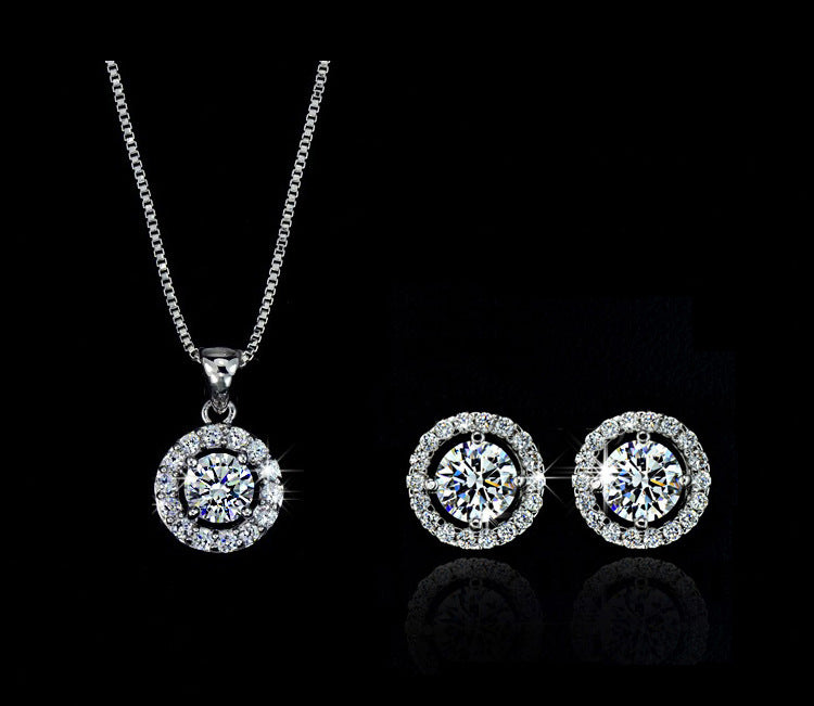 Zeitloser Glamour: Schmuckset in Gold und Silber