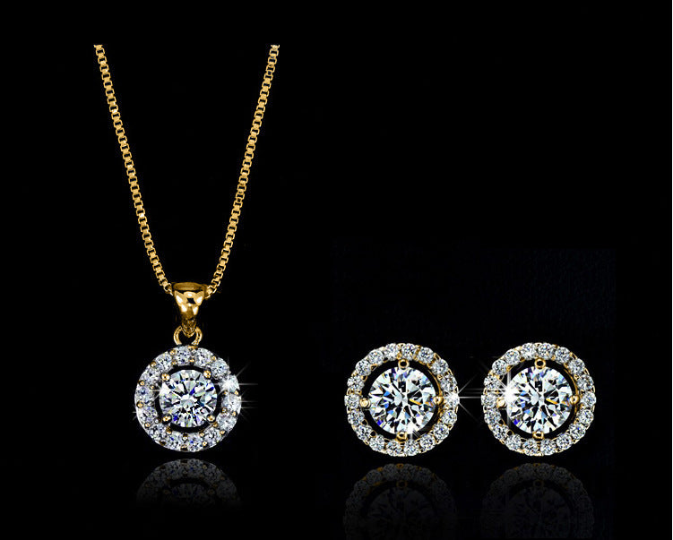 Glamour atemporal: conjunto de joyas de oro y plata