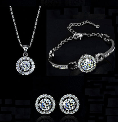 Zeitloser Glamour: Schmuckset in Gold und Silber