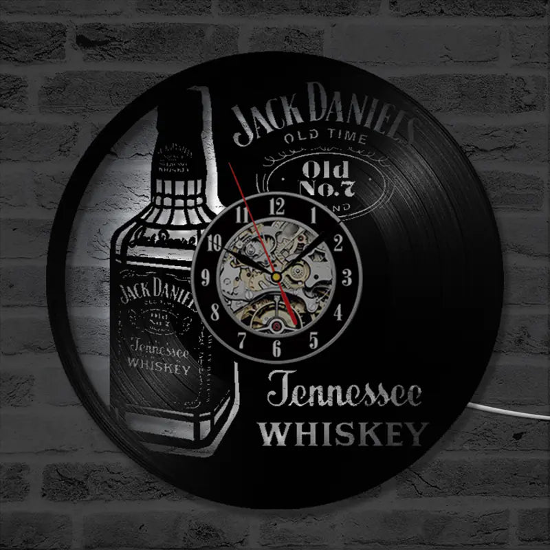 Dekorative Wanduhr aus Vinyl Whiskey
