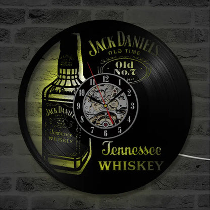 Dekorative Wanduhr aus Vinyl Whiskey