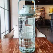 Gourde XXL 2 L – Plastique portable pour sport et voyage